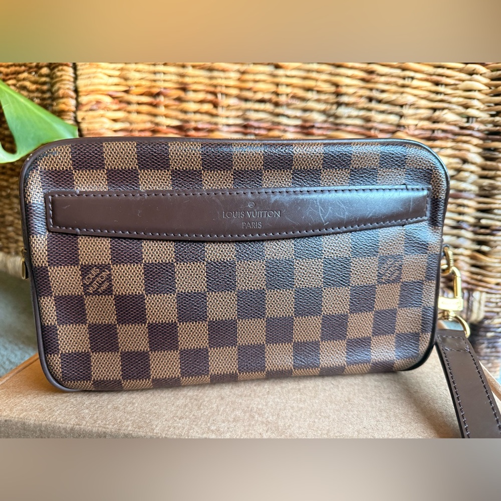 Louis Vuitton Checkered Pouch/Clutch Bag